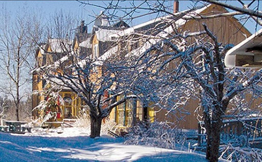 Auberge Restaurant La Mara Saint-Joseph-de-Ham-Sud Exteriör bild
